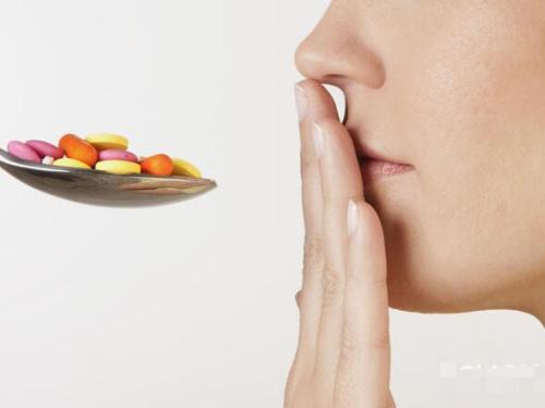 睡觉醒来如果口干口苦就需要当心了